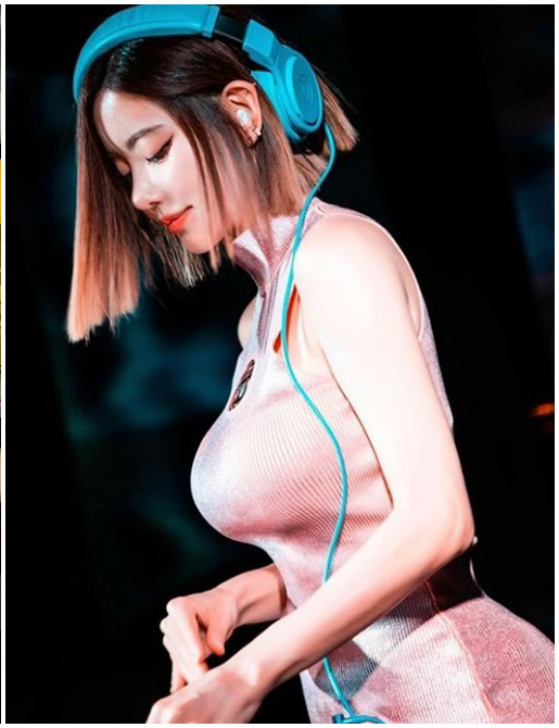 球鞋女神,营业额惊人,南韩「dj soda」(黄素熙),虽有放歌,抖胸,整容被