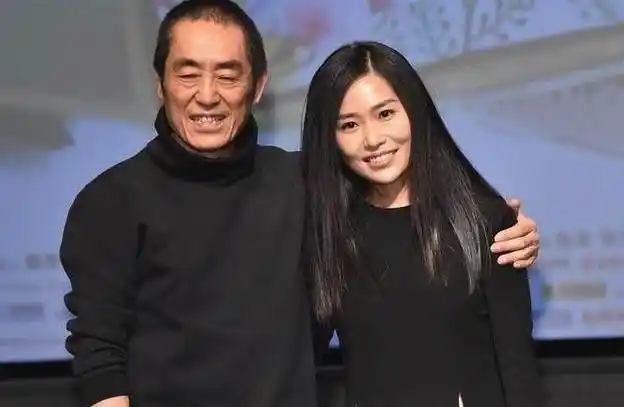 继女儿张末之后,张艺谋长子继承父亲衣钵当导演