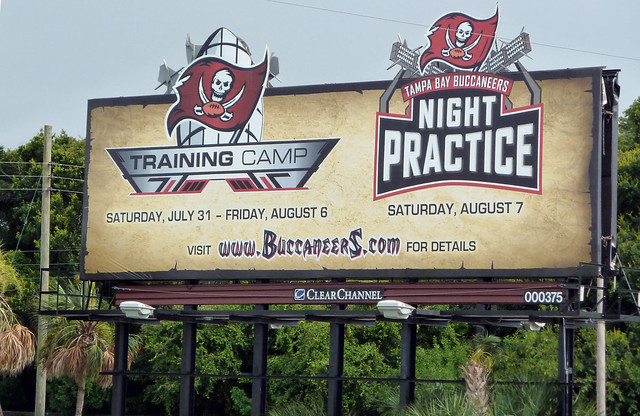 tampa bay buccaneers night practice | flickr – 相片分享!