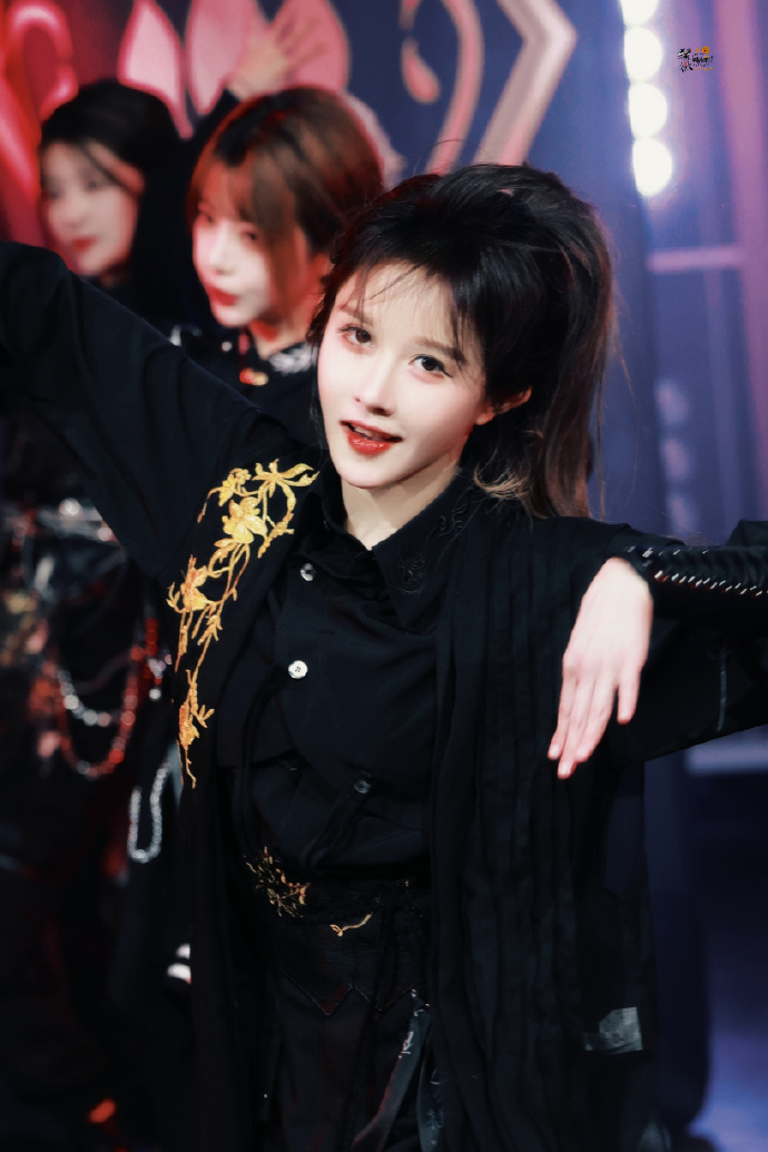 段艺璇超话#今日星拍放送##段艺璇舞台王者#  24.3.