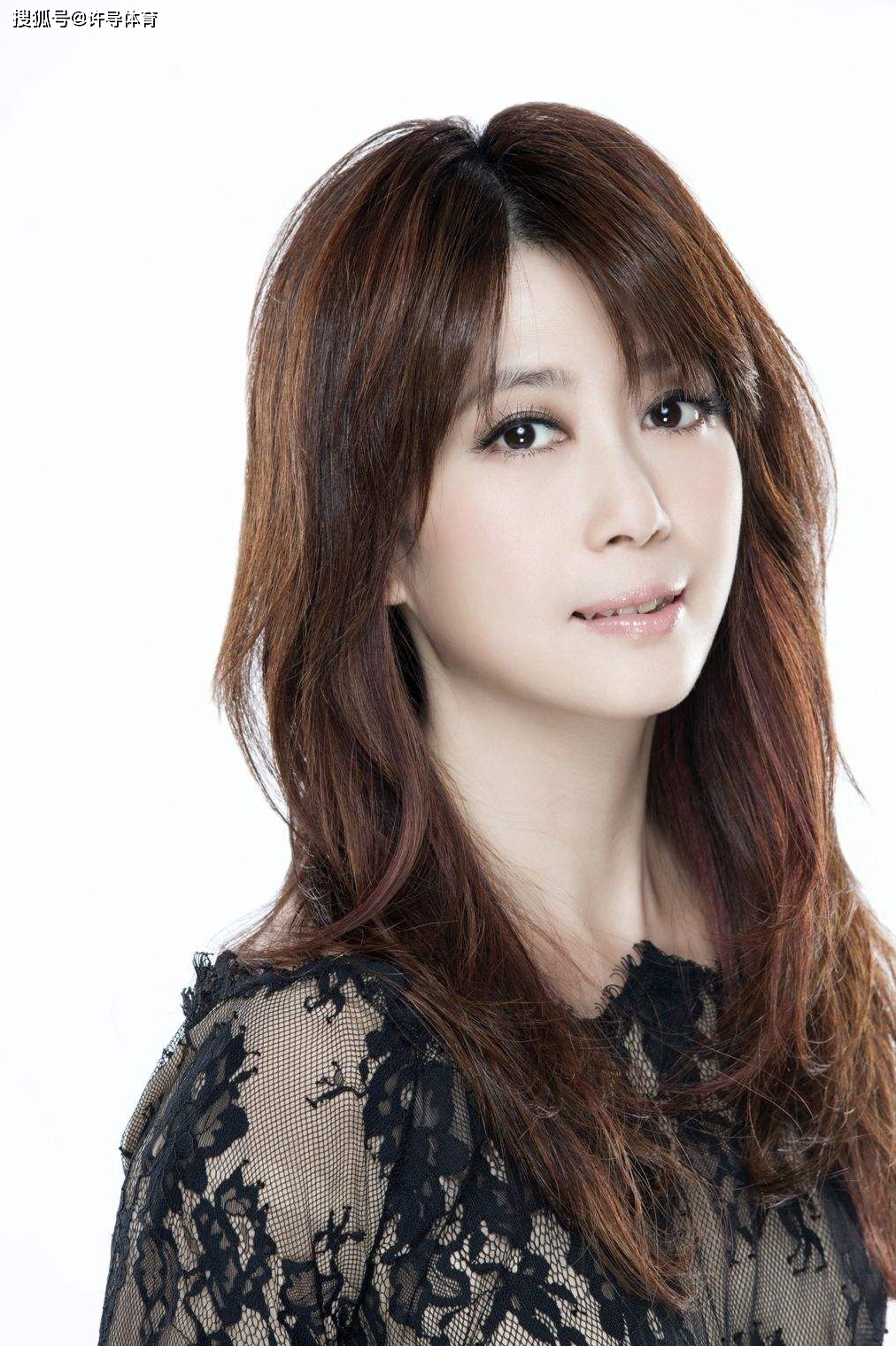 孟庭苇李赛凤,1965年2月14日生于香港.