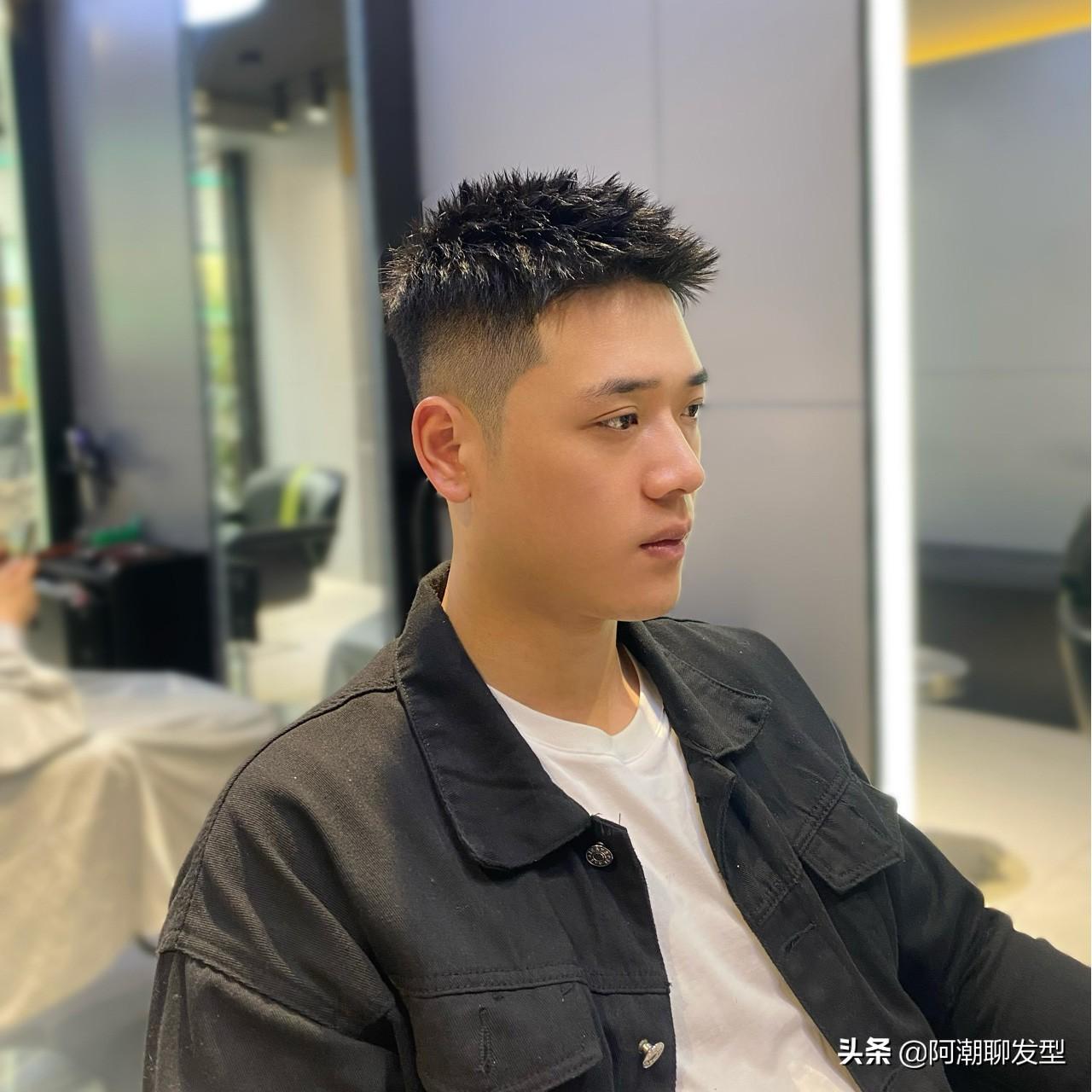 今夏男生别乱剪发型了,试试这3款短发,剪完清爽帅气又有型_造型_刘海