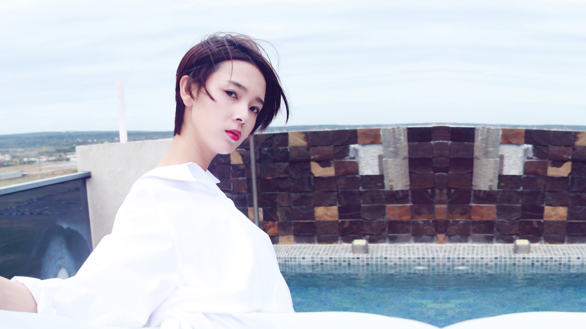 古灵精怪的美女明星陈瑶桌面壁纸第10张