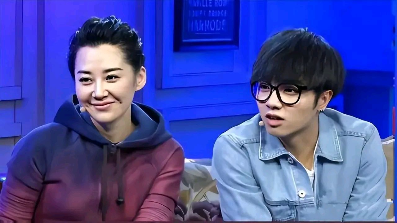 54岁许晴与33岁华晨宇官宣恋爱,姐弟恋还是母子恋?