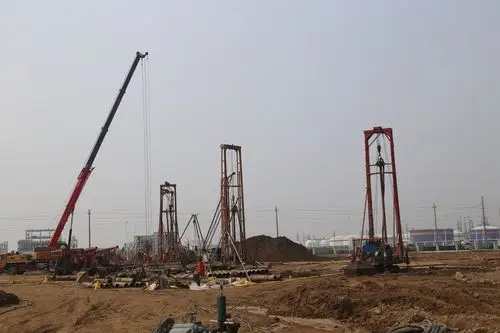 钻孔灌注桩施工现场