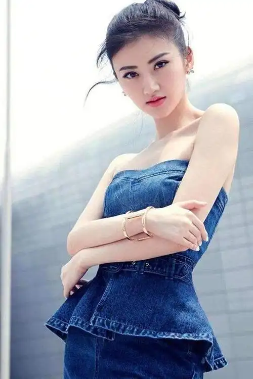 中国五官最精美的十大女神, 刘亦菲第三, 第一名美得让人没法回绝