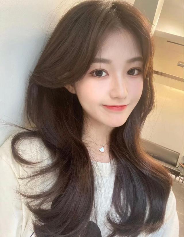 锁骨直发八字刘海不烫的八字刘海锁骨发