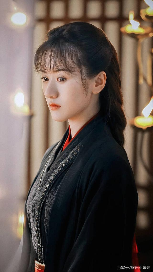 《琉璃》袁冰妍壁纸分享,如果她颜值演技更好的话应该会爆红!