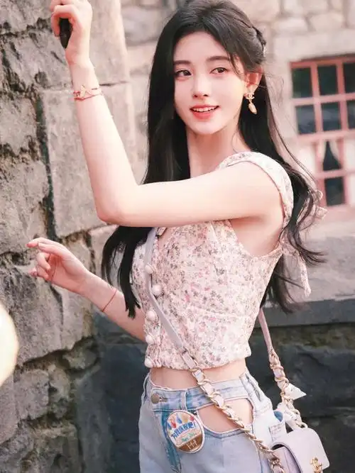 sosstar鞠婧祎环球影城游玩照超美