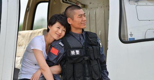 "军旅霸王花"程愫:21岁成名,抱红丈夫被抛弃,现在怎么样