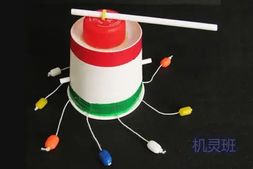 弹力小实验:纸杯橡皮筋简单自制旋转玩具(步骤图解)