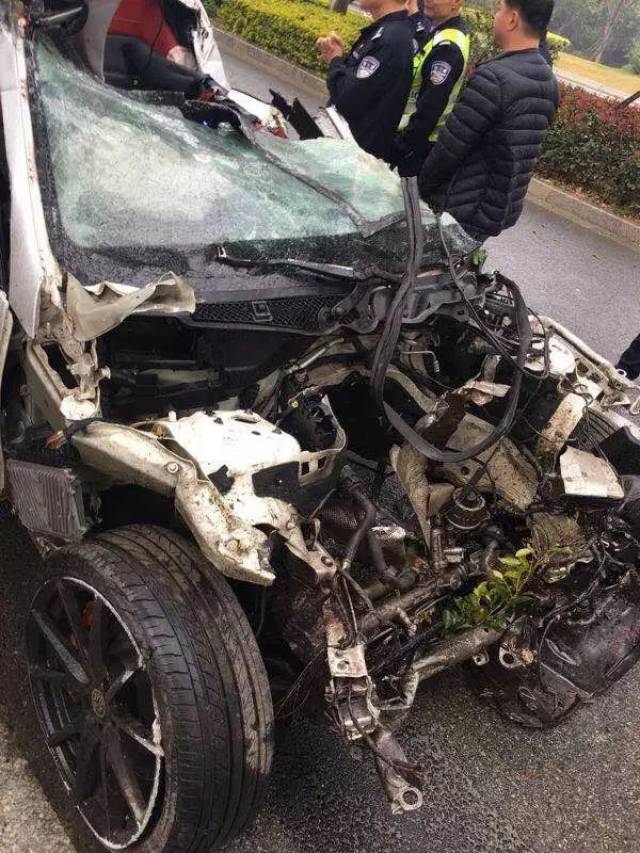 车祸, 警方通报了相关情况, 过年期间本来是不想发这么血腥的新闻的