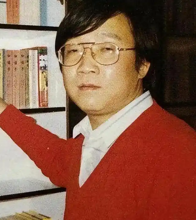 四,2001年4月25日,丈夫范荣康(原名梁达)去世,让谌容悲伤不已,可屋漏