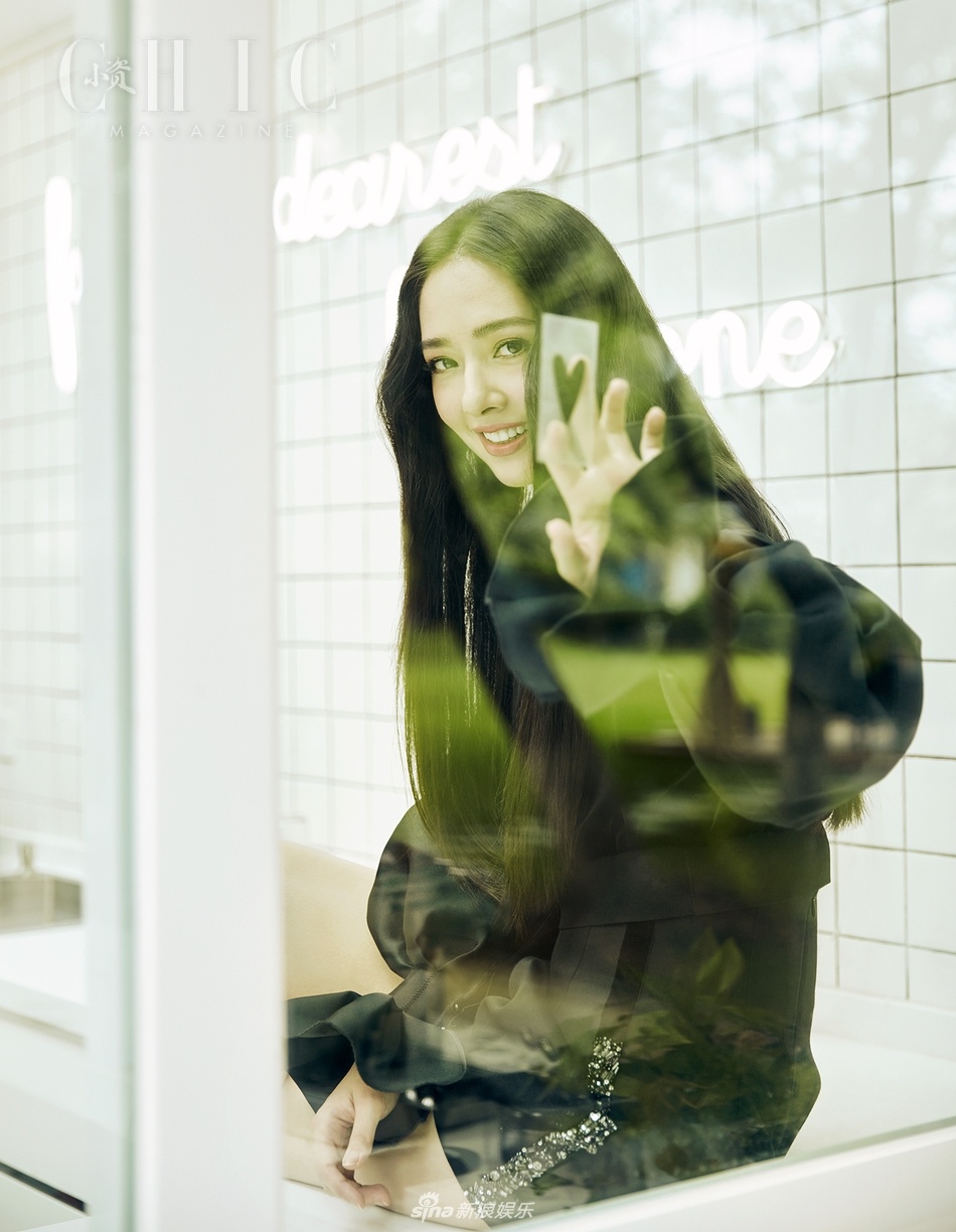 郭碧婷登杂志金九封面 招魂幡大长腿超级无敌吸睛