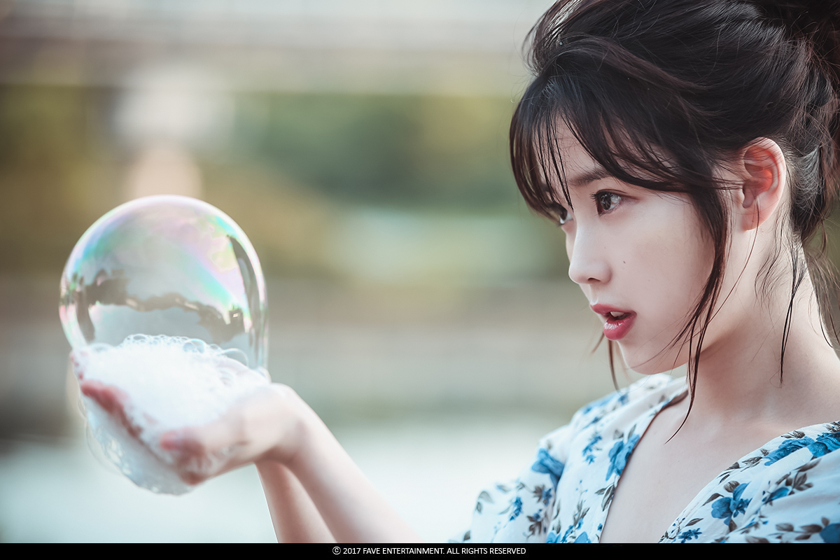 iu 李知恩