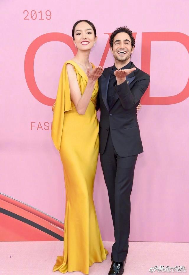 最低调超模孙菲菲美得高调黄色裙高贵优雅不愧是国模标杆