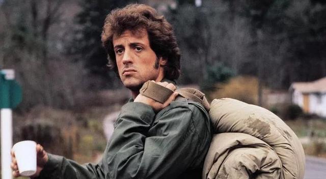 史泰龙的第一滴血系列从深沉到纯粹孤胆英雄最后的呐喊