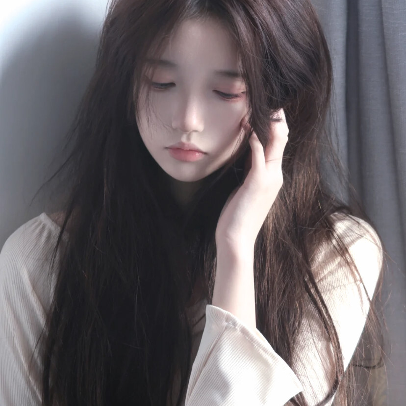 伤痛文学女主头像-清冷风女生头像