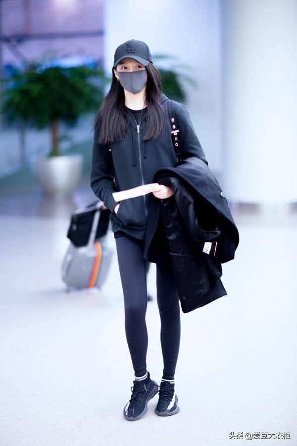 关晓彤cos冰雪女王太美了!