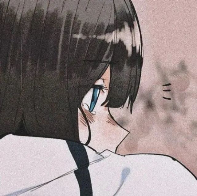 伤感动漫女生头像 关于我的故事还是听我的版本好一点|女生头像|动漫