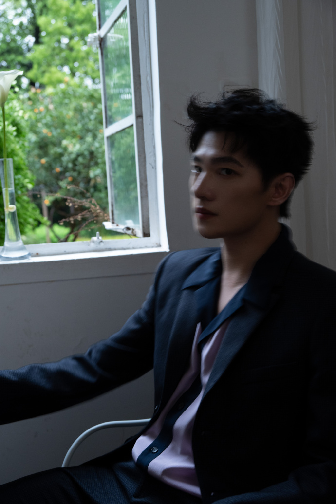 早安～@杨洋  9499 9499    复制文案评论本条微博(可根据