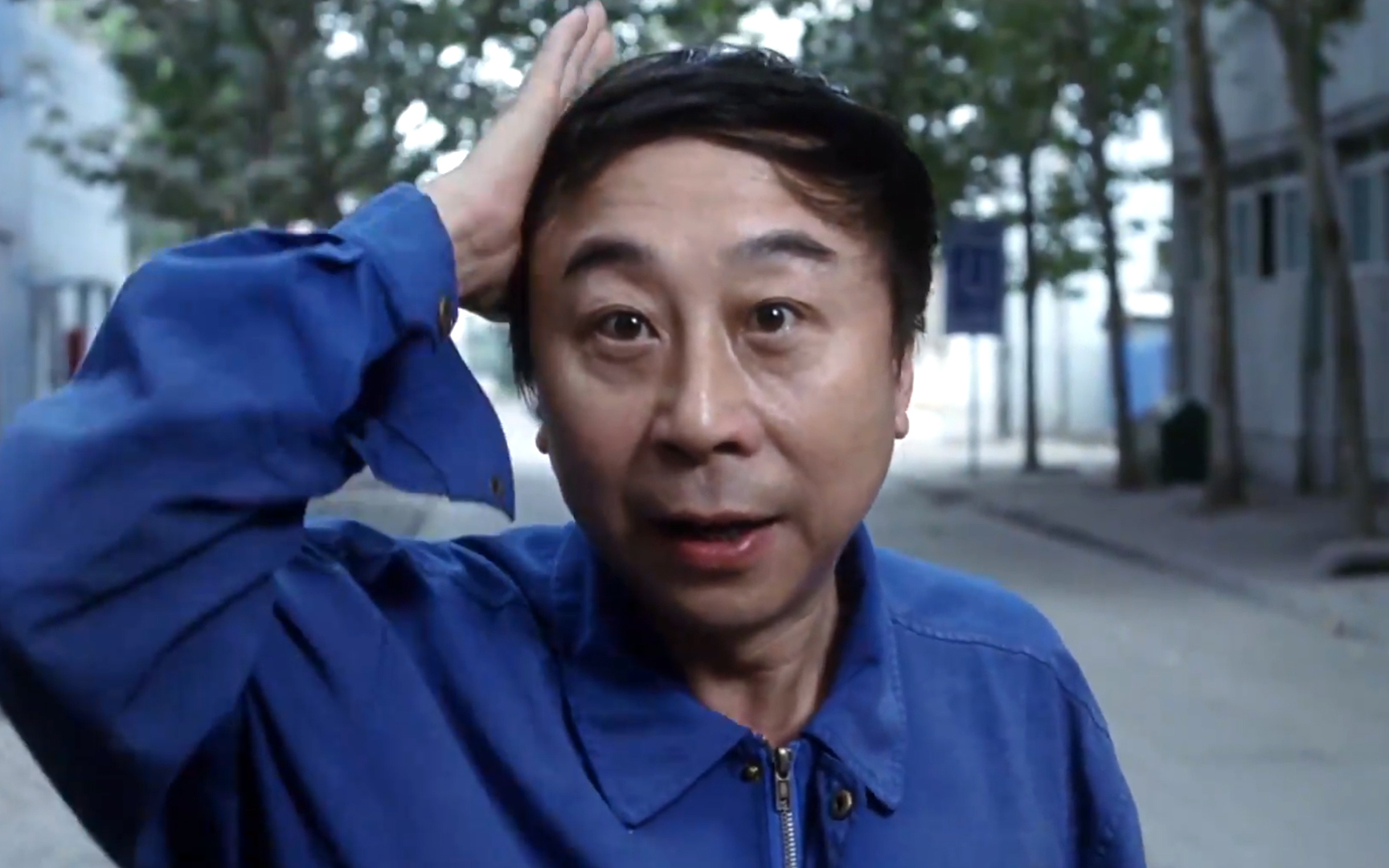 冯巩演绎的小人物,真实又搞笑!《别拿自己不当干部》