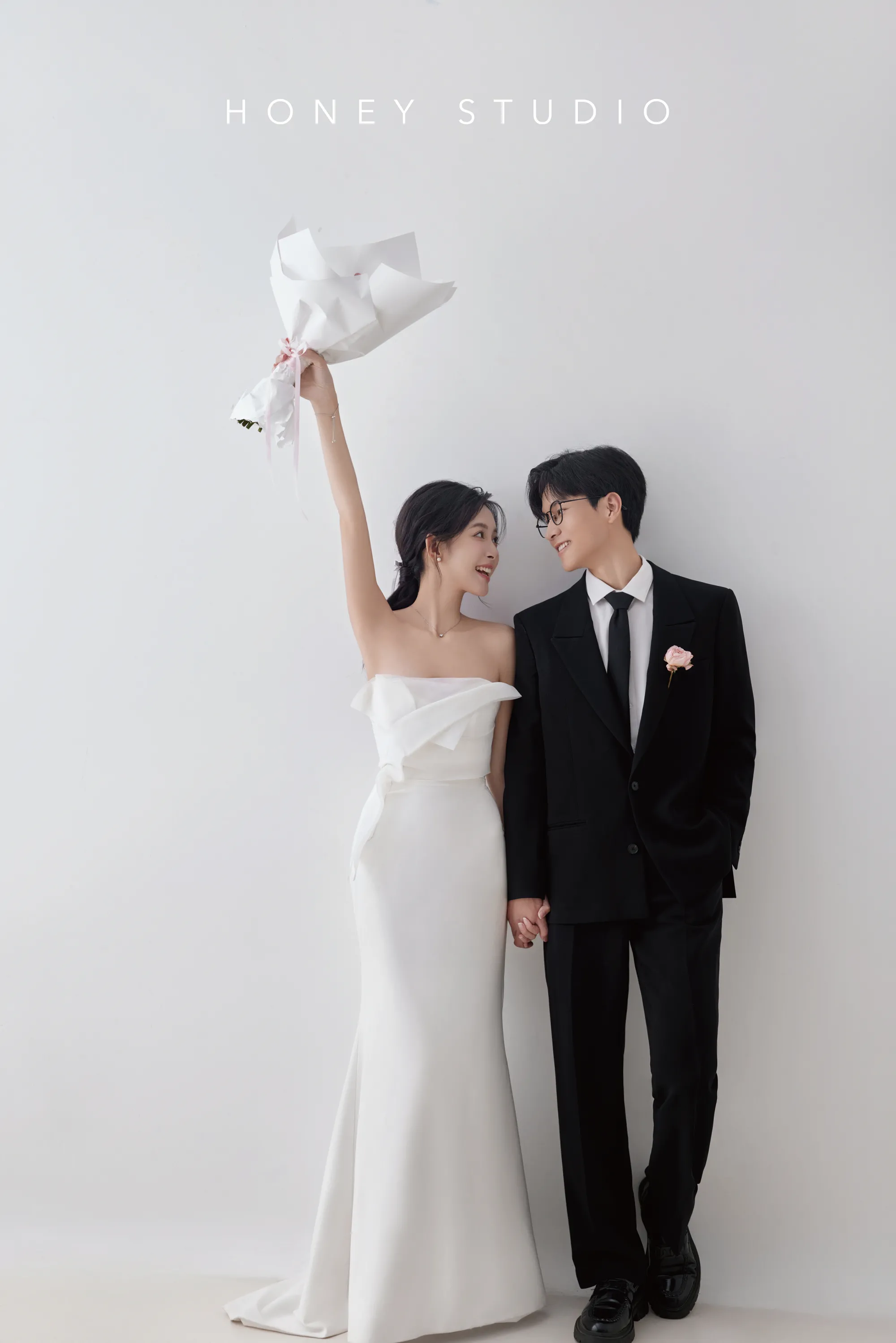 我的室内简约主纱婚纱照,真的是百看不厌!