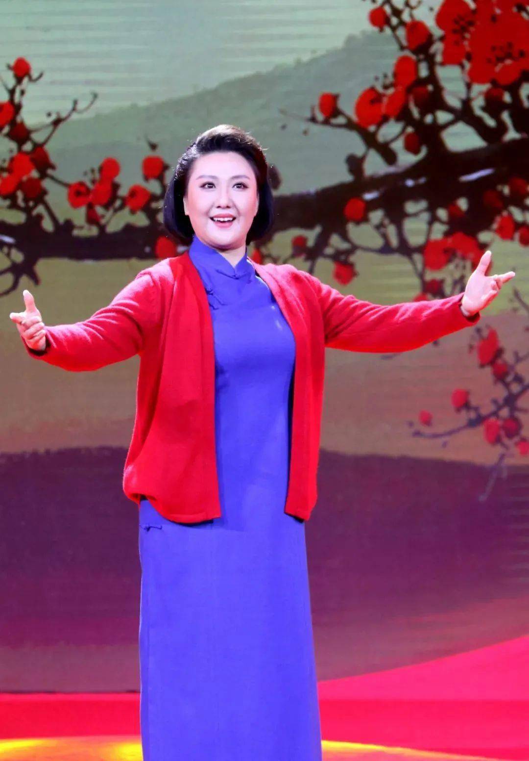 到荆楚戏曲百花苑盛开着最鲜艳的花朵澎湃着最浓郁的春意京剧戏歌