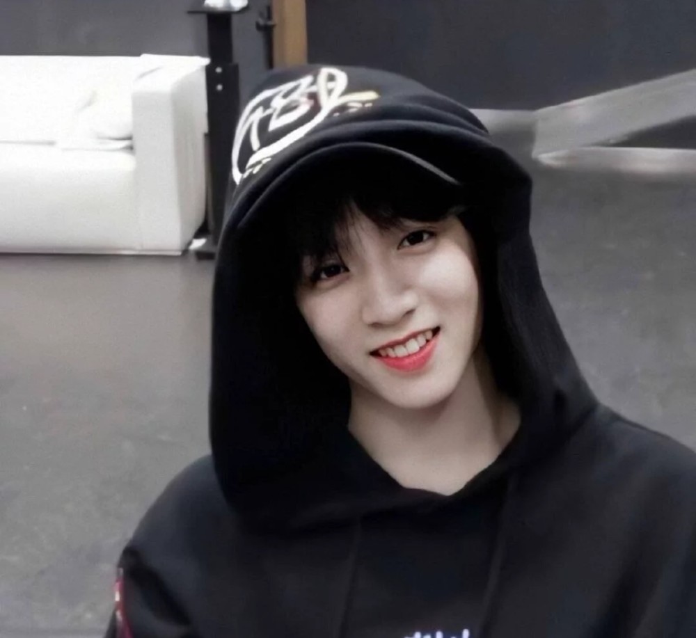 刘耀文 人类幼崽 头像