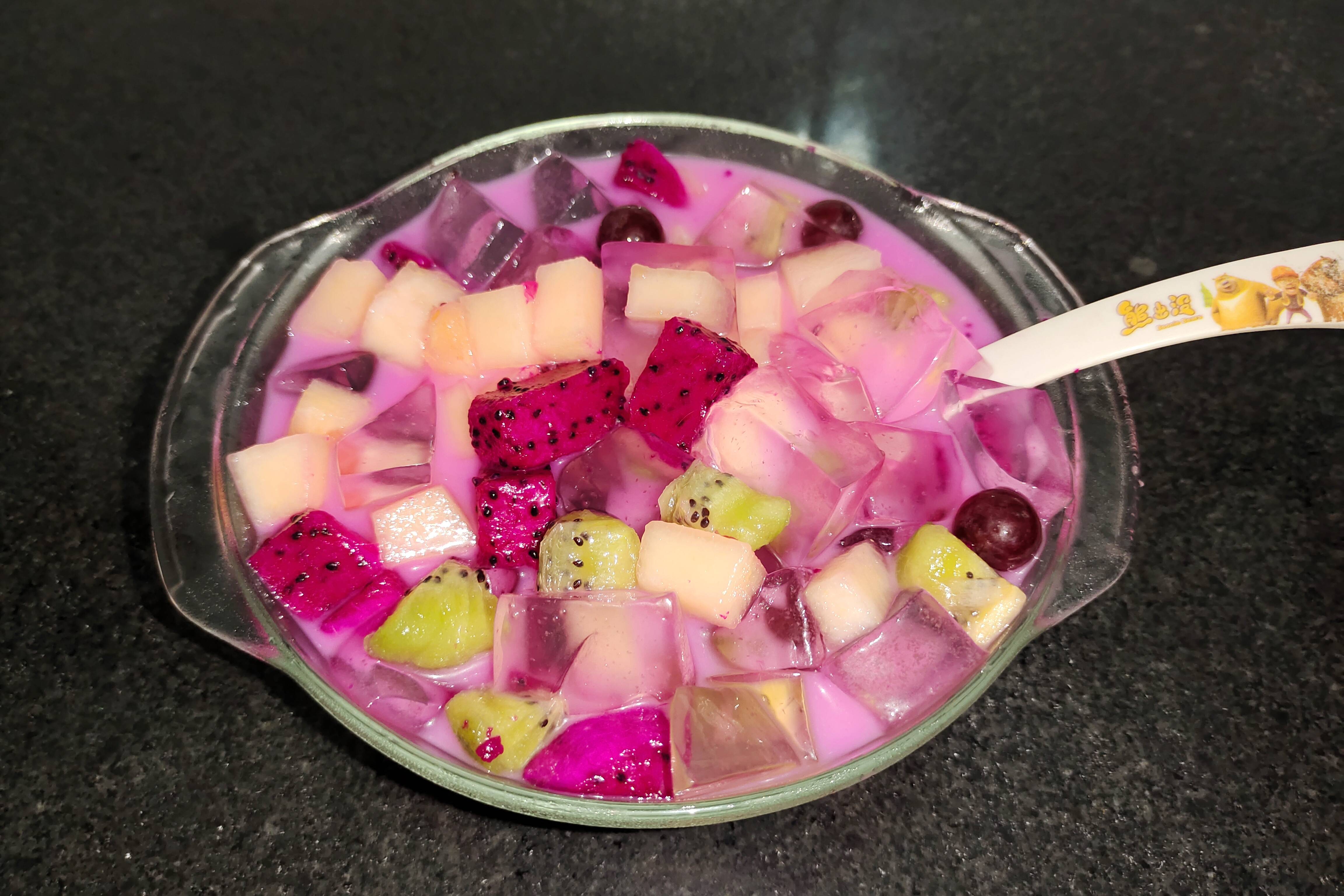 冰凉一夏水果冰凉粉