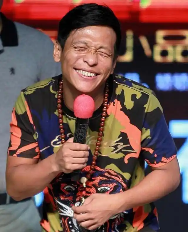 看似搞笑背后的书法功夫宋小宝书法引人注目