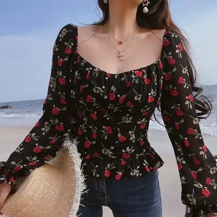 年度最美碎花上衣来袭!度假的姐妹快来!年度最美花色小衫来啦! - 抖音