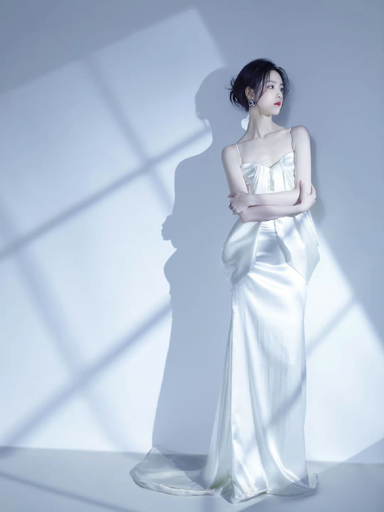 明星写真  最清纯校花 【陈都灵】|||91光影礼服写真