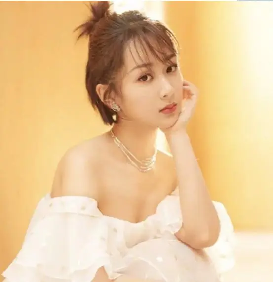 《家有儿女》主演"小雪"曾被富二代殴打,如今与宋丹丹形同陌路_宁丹琳