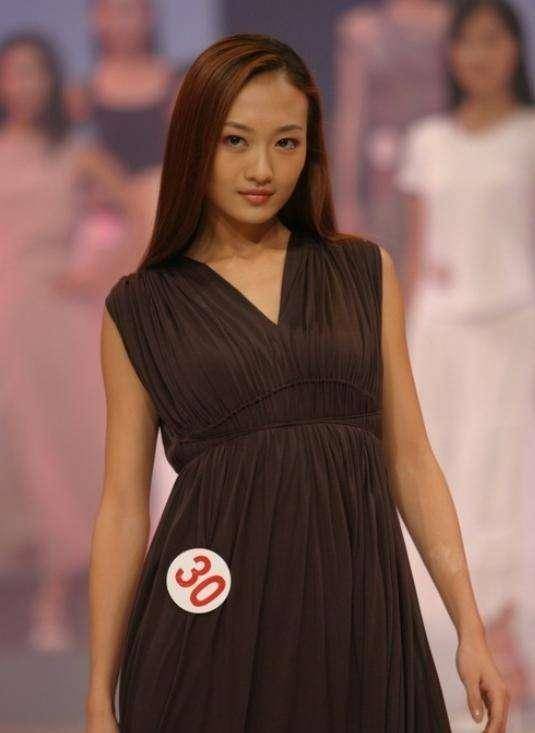 王鸥镜头下美颜盛世,16年前的她,居然是皮肤黝黑的"土妞"?