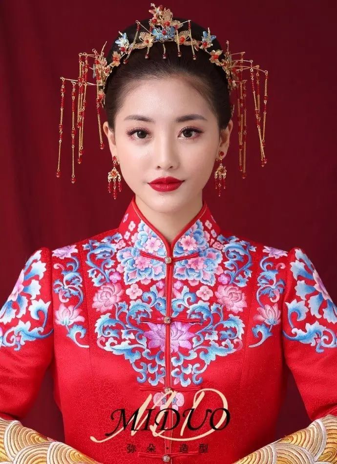 最美中式新娘造型,圆你十里红妆女儿梦