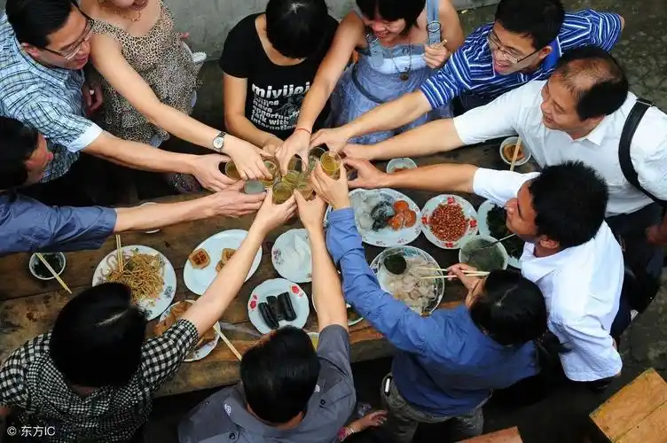 你知道喝酒怎么划拳吗?一篇划拳口诀大全告诉你!