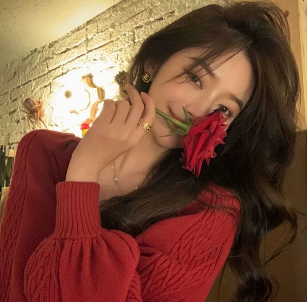 招桃花ins风小众温柔气质女生头像17