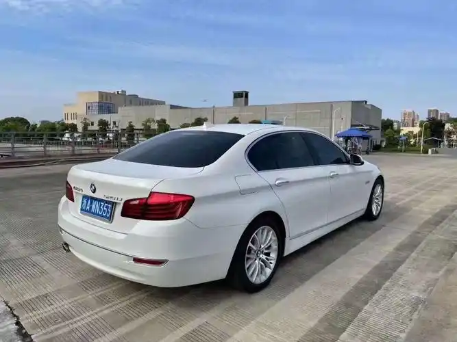 宝马 宝马5系  2015款 520i 典雅型图片
