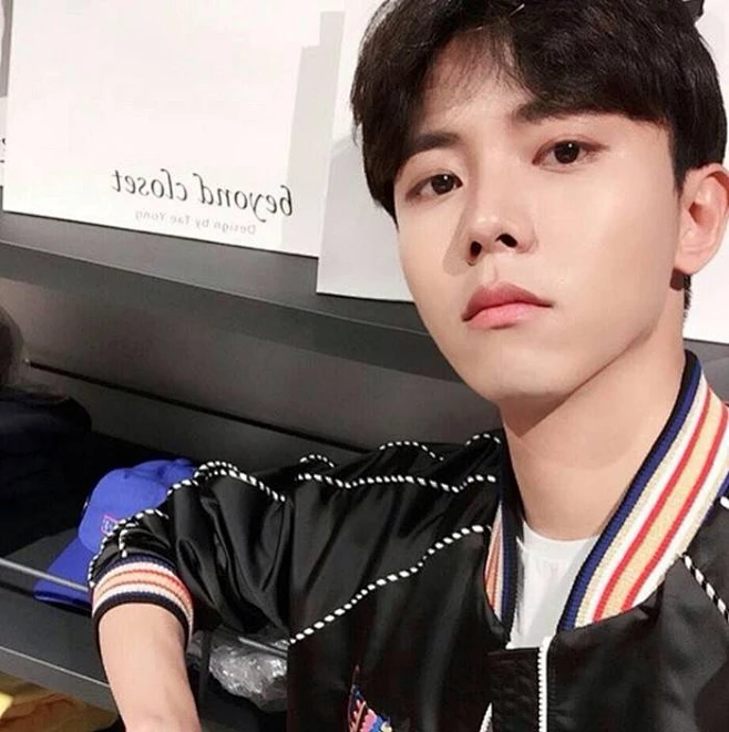 男头/半身/意境/帅哥/校草/高富帅/十八岁/季懿苏の