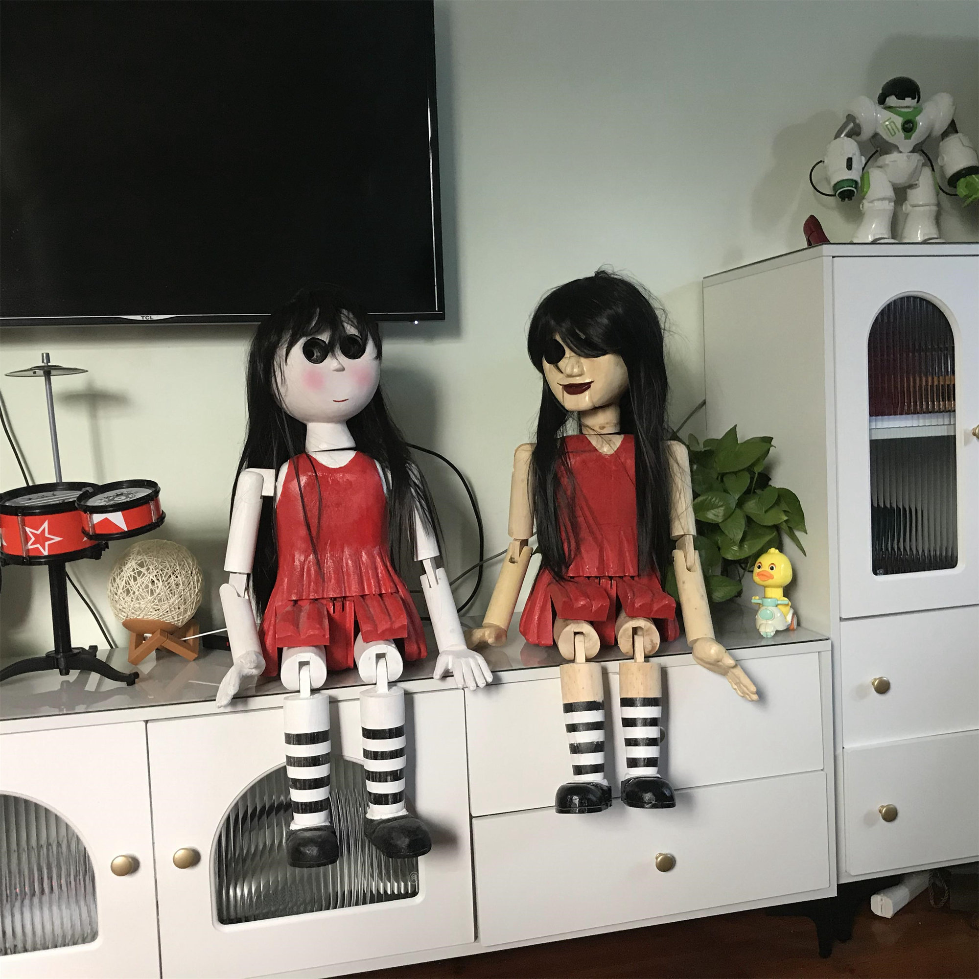 恐怖诡异吓人实木木偶人偶氛围布景道具装饰摆件吊诡红裙娃娃包邮