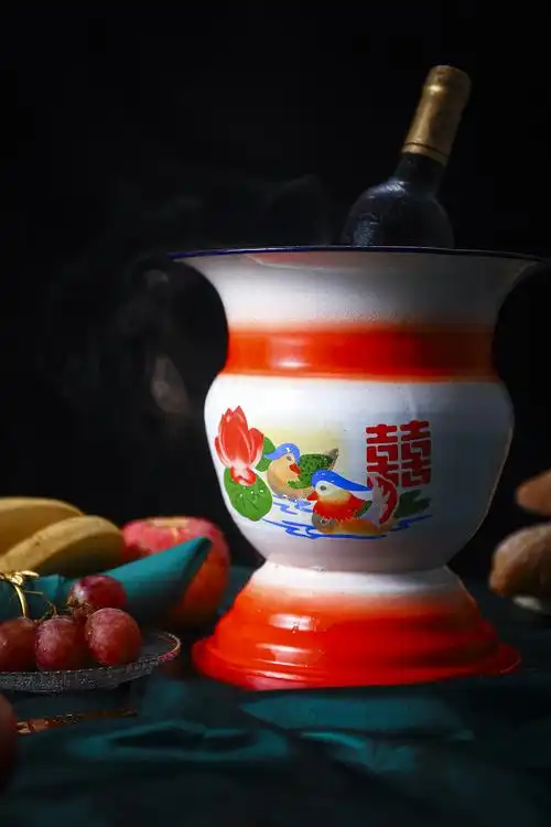 亚马逊拍摄-痰盂 - 原创作品 - 站酷(zcool)