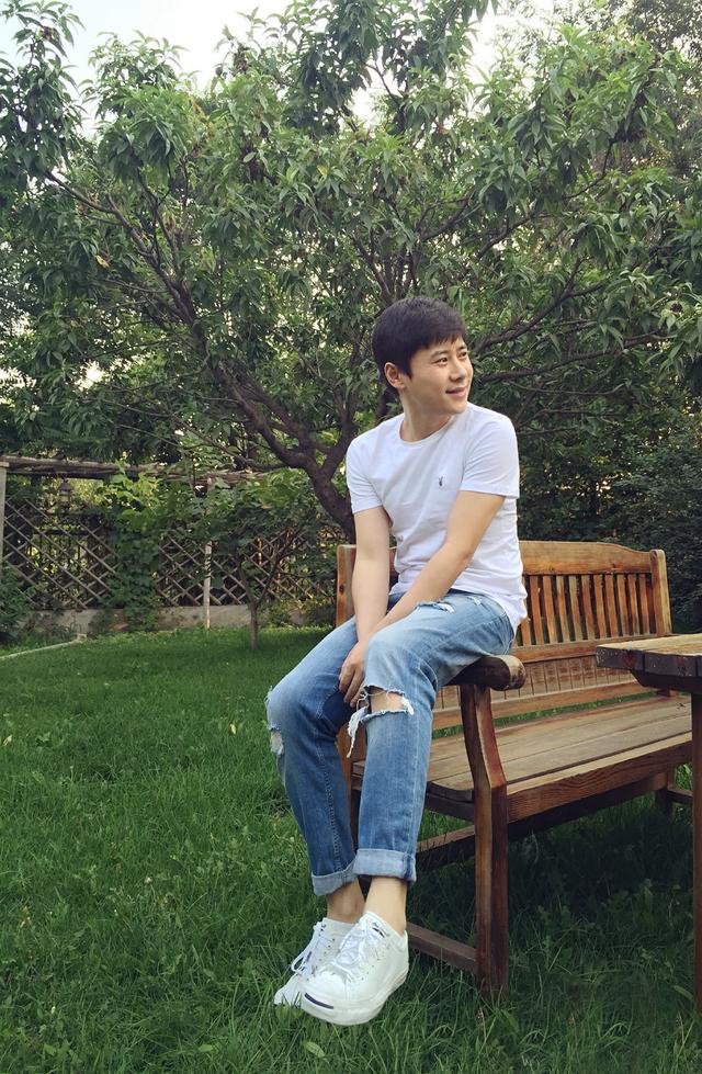 90年代红歌星伊扬:如今爆红抖音,情感状况怎样?