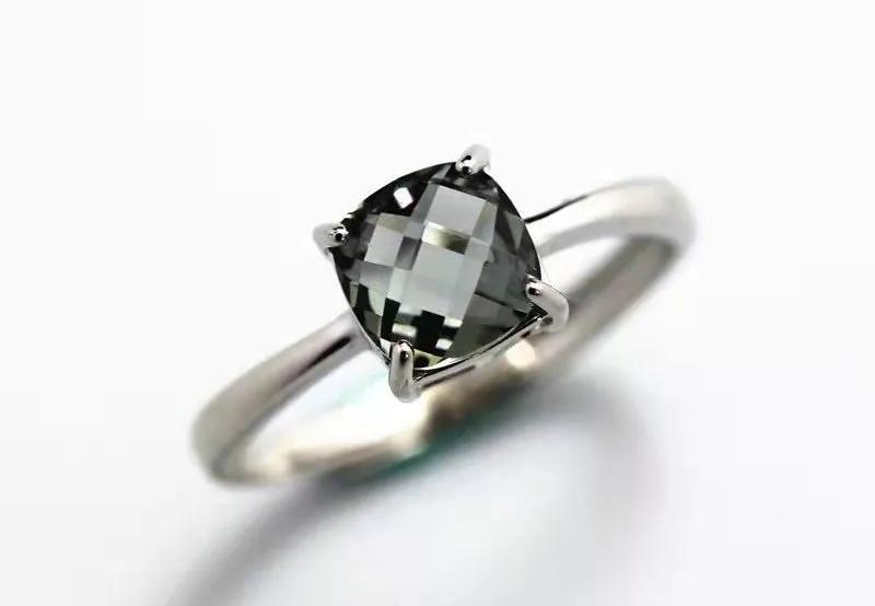 金属质感拉满宝石界的潜力股灰色尖晶石