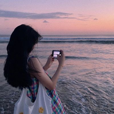 高冷氛围感不露脸女头_女生头像_我要个性网