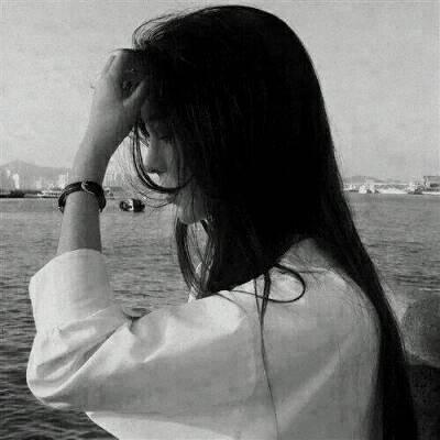 黑白伤感高清侧脸女头_女生头像_我要个性网