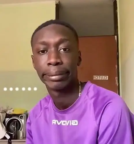 有表示难以置信一副看傻子的眼神的表情包吗