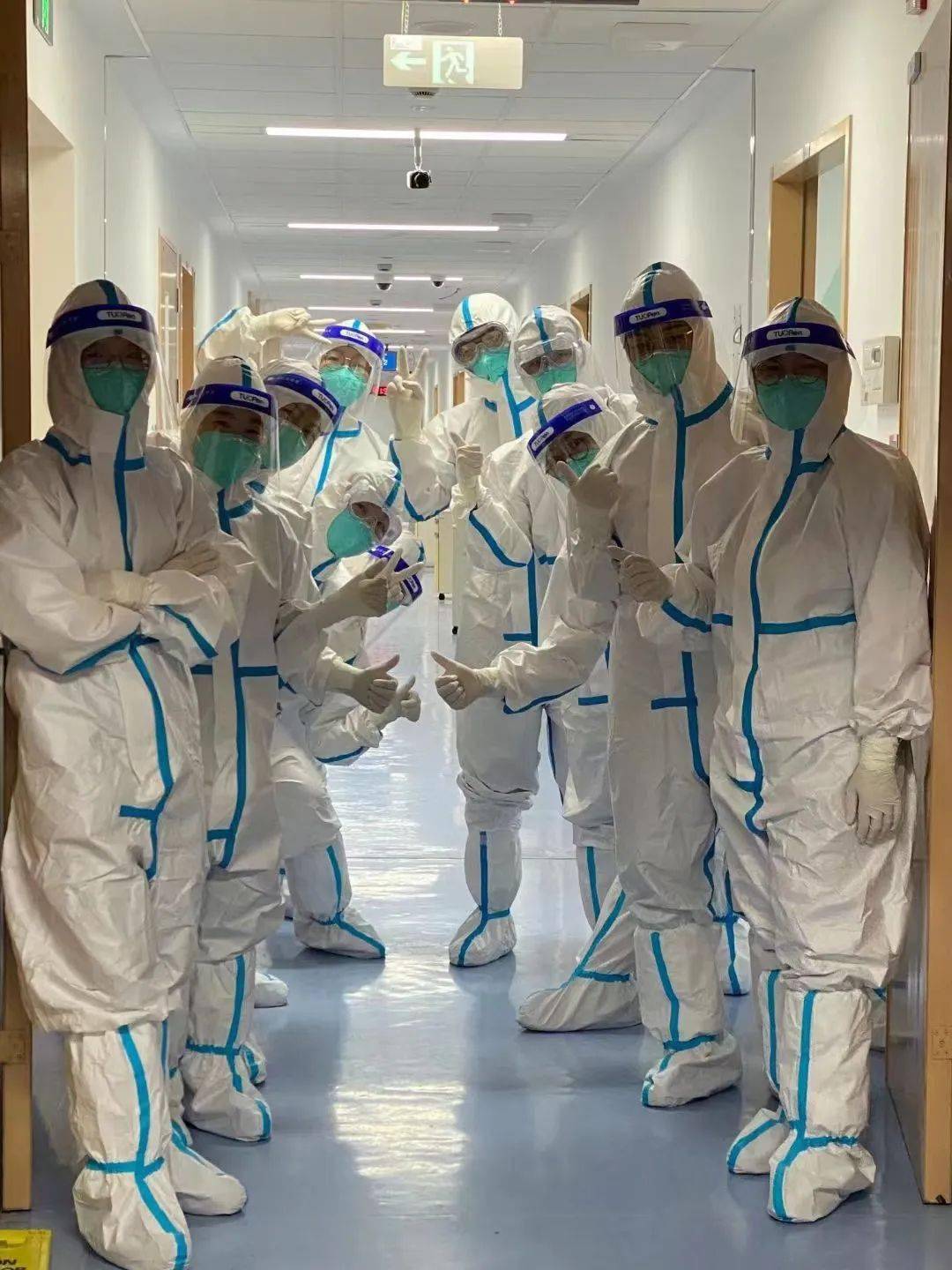 新冠疫情保持社交距离与隔离covid19keeponkeepingyourdistance