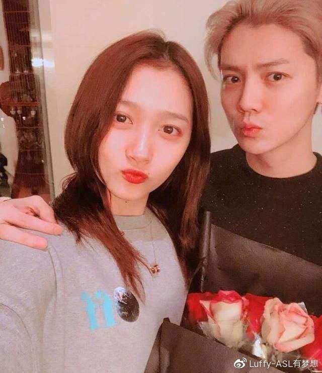 太心疼!关晓彤自曝20岁时第一次被骂哭,疑因恋情公开饱受非议?