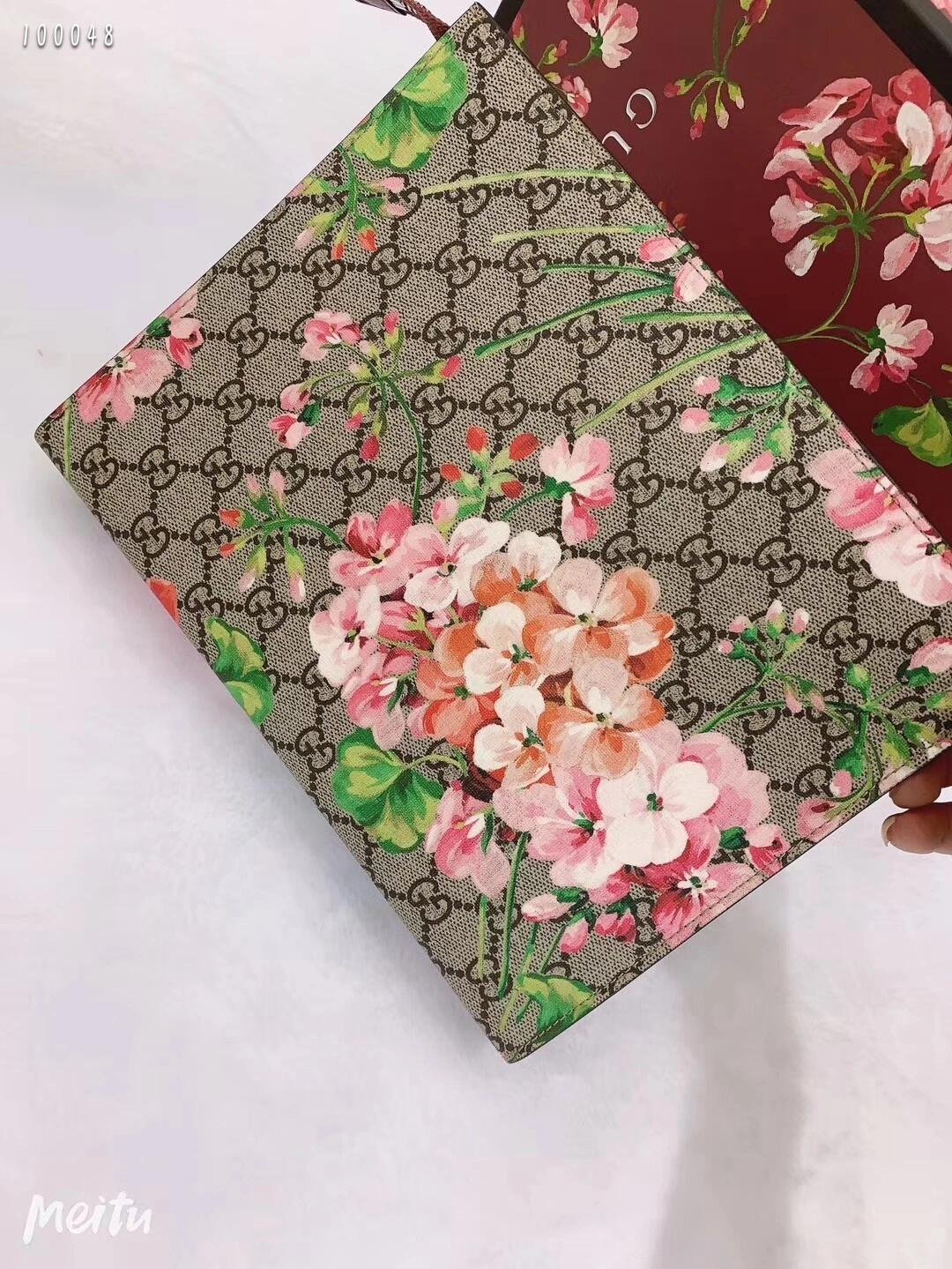 名包名表钻石首饰  #回收二手奢侈品  #gucci手拿包  #gucci花卉系列